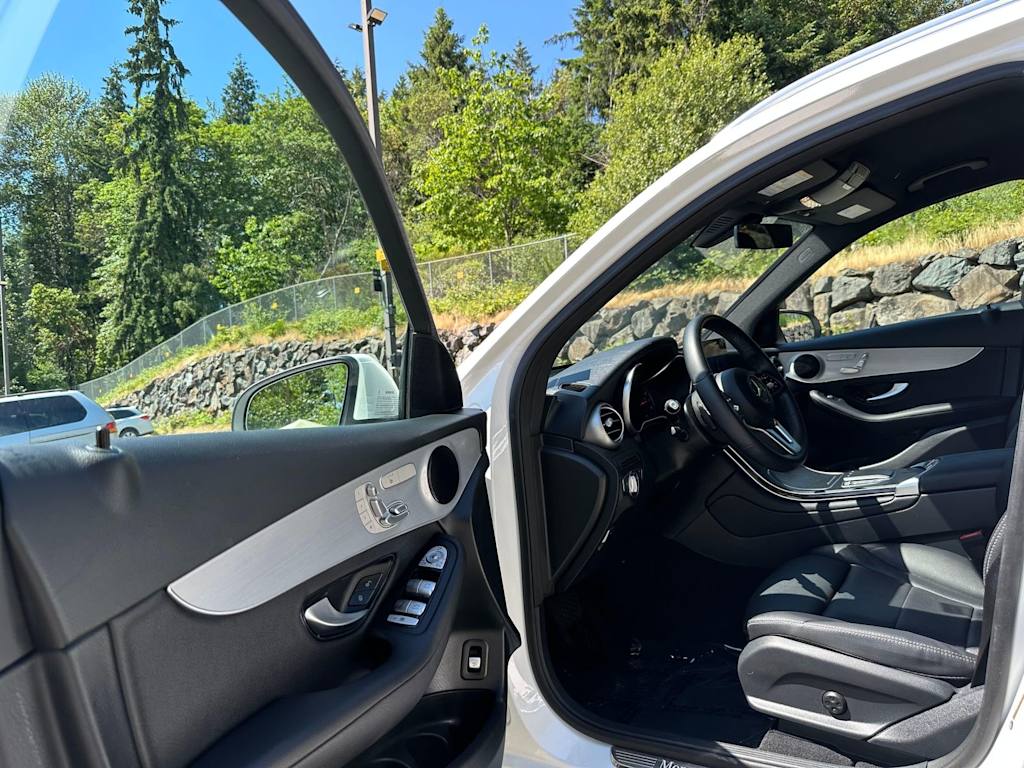 Thumbnail: 2021 Mercedes-Benz GLC - 10