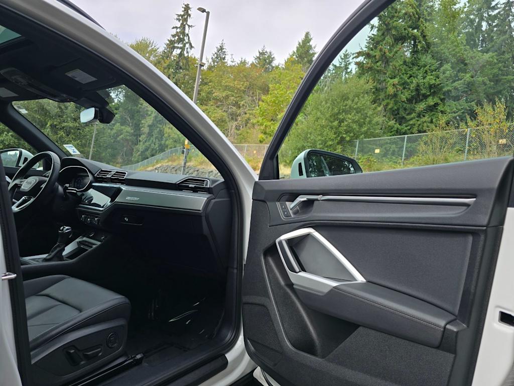 Thumbnail: 2023 Audi Q3 - 30