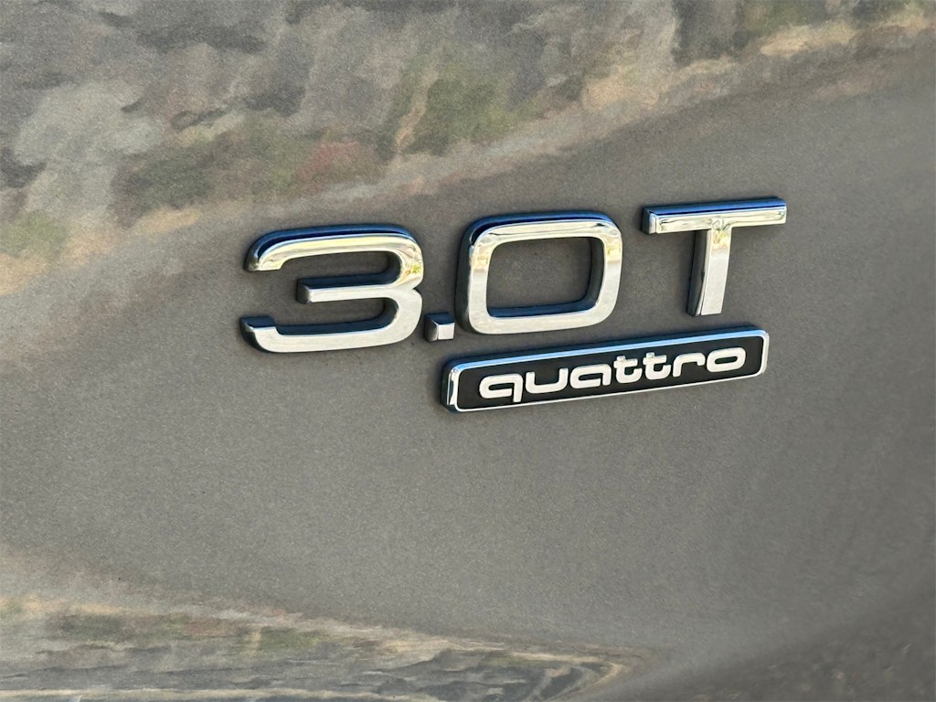 Thumbnail: 2013 Audi Q5 - 7