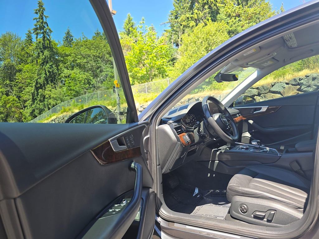 Thumbnail: 2019 Audi A4 - 25