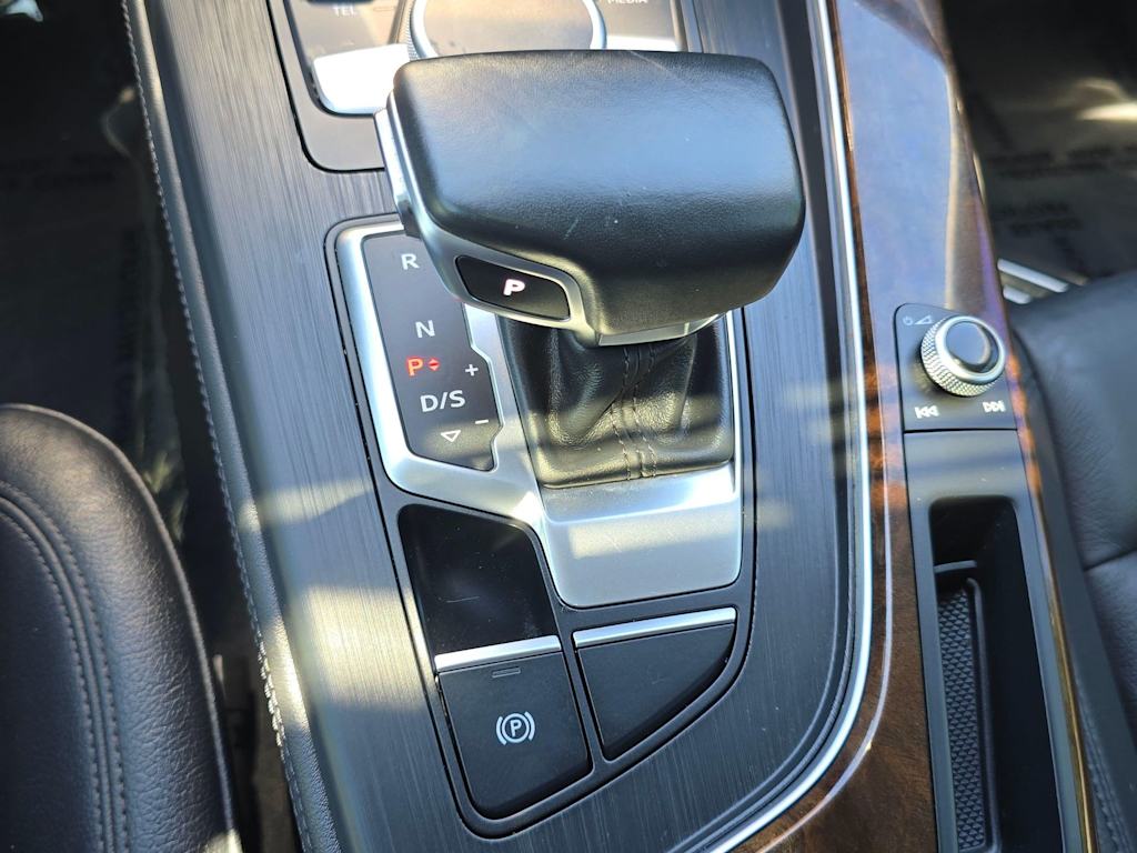 Thumbnail: 2019 Audi A4 - 15