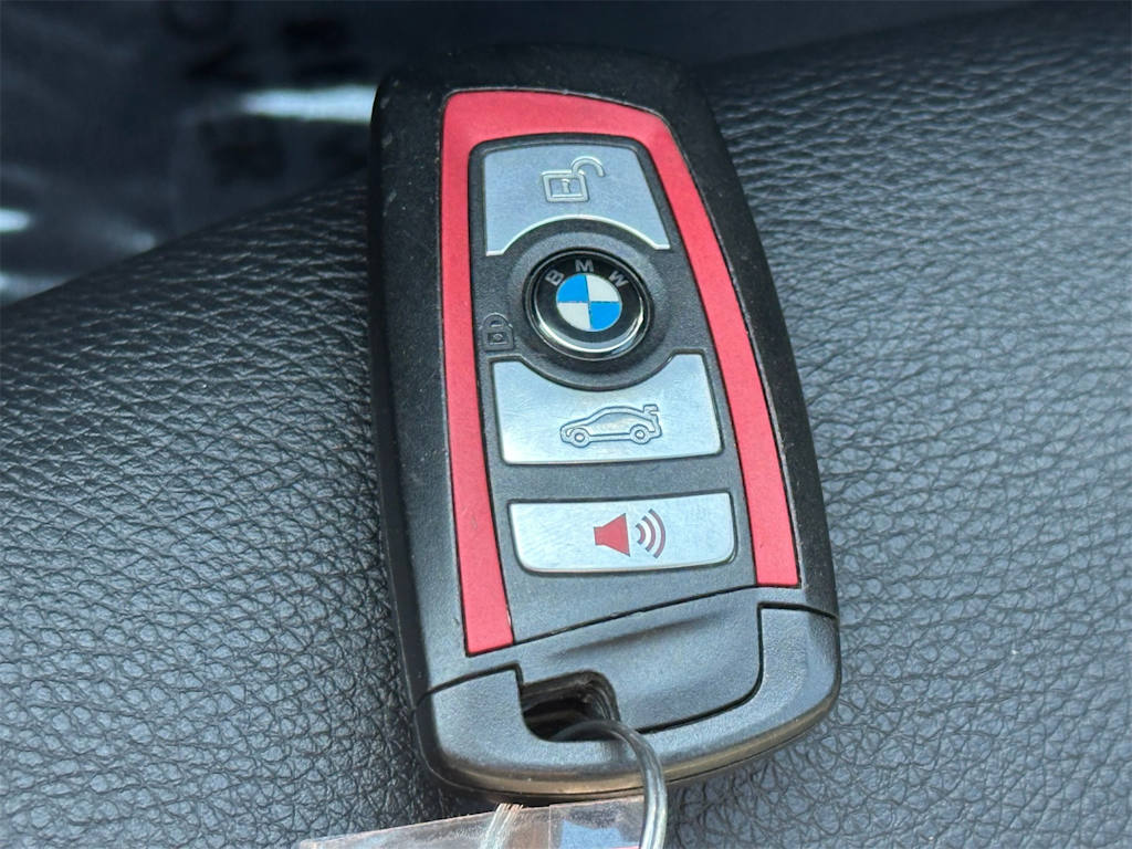 Thumbnail: 2016 BMW 3 Series - 18