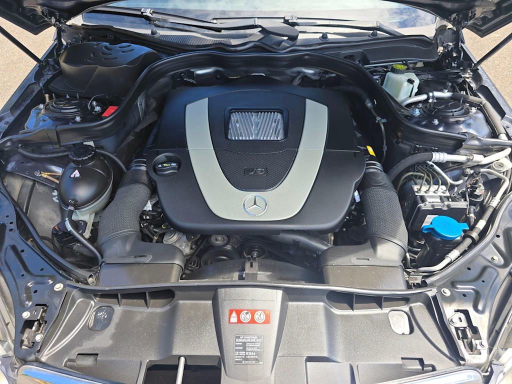 Thumbnail: 2010 Mercedes-Benz E-Class - 9