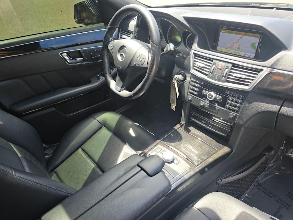 Thumbnail: 2010 Mercedes-Benz E-Class - 15