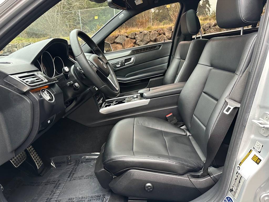 Thumbnail: 2016 Mercedes-Benz E-Class - 20