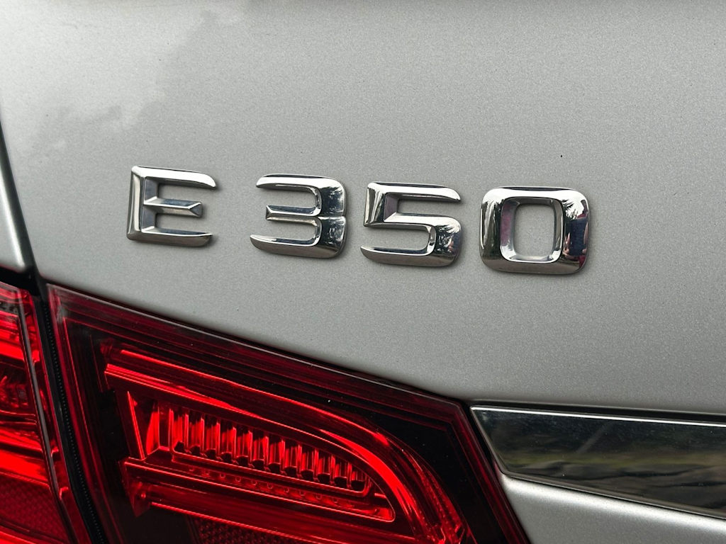 Thumbnail: 2016 Mercedes-Benz E-Class - 7