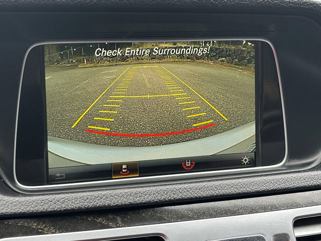 Thumbnail: 2016 Mercedes-Benz E-Class - 13