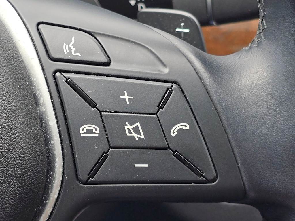 Thumbnail: 2014 Mercedes-Benz E-Class - 33