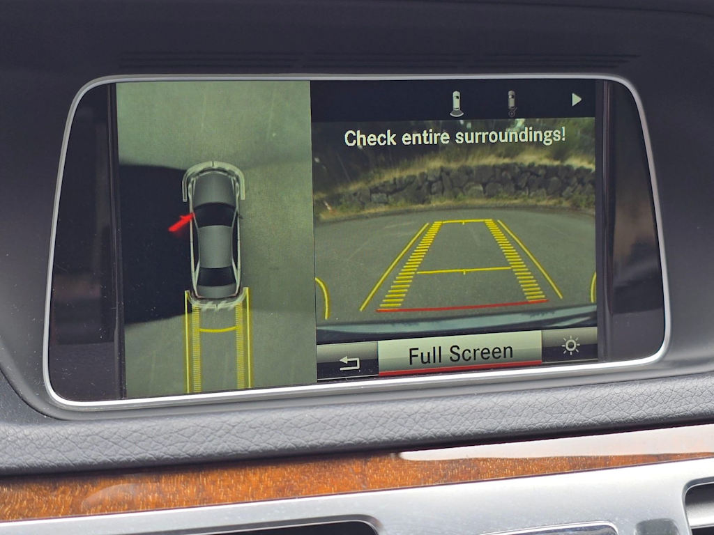 Thumbnail: 2014 Mercedes-Benz E-Class - 14