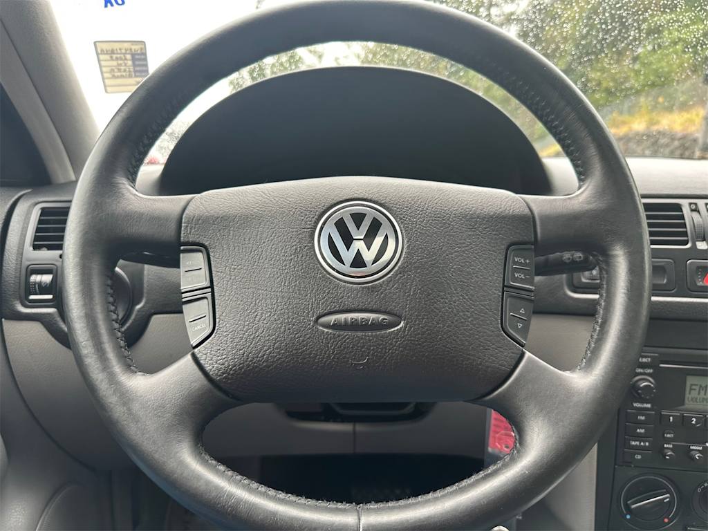 Thumbnail: 2003 Volkswagen Jetta - 10