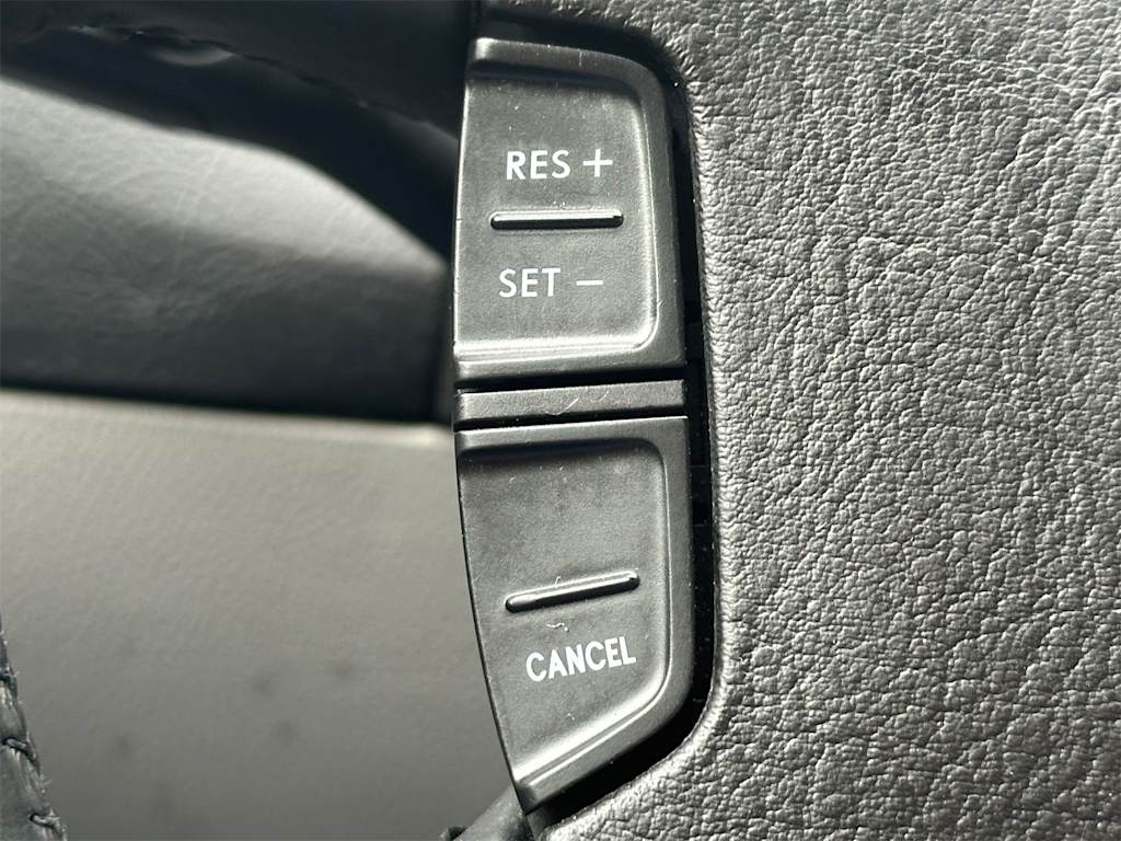 Thumbnail: 2003 Volkswagen Jetta - 25