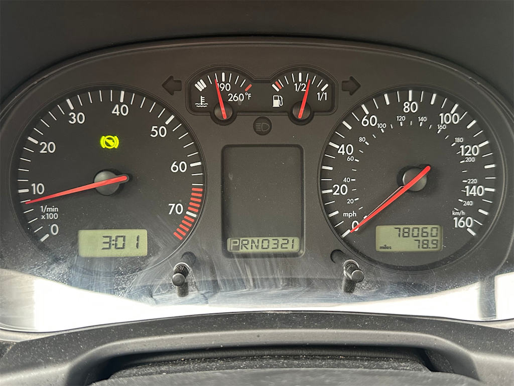 Thumbnail: 2003 Volkswagen Jetta - 16