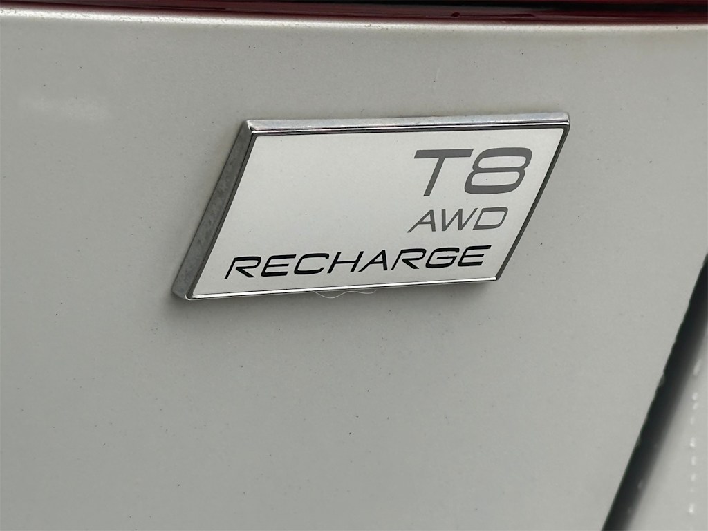 Thumbnail: 2022 Volvo XC60 - 7