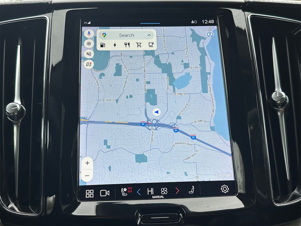 Thumbnail: 2022 Volvo XC60 - 22