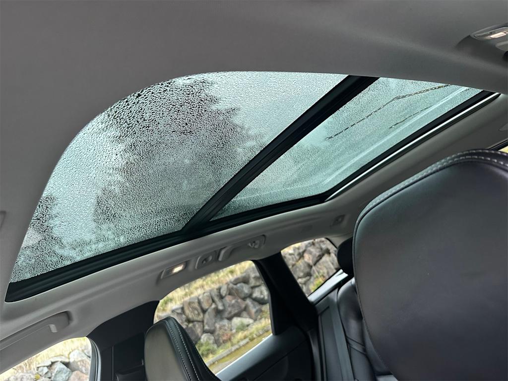 Thumbnail: 2022 Volvo XC60 - 21