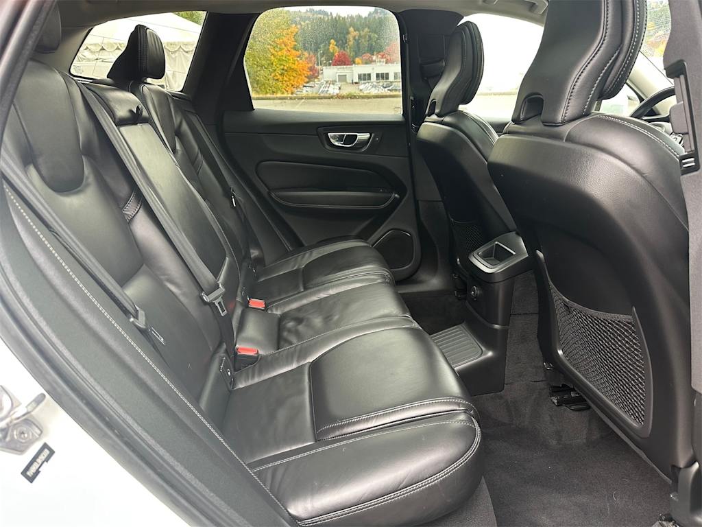 Thumbnail: 2022 Volvo XC60 - 19