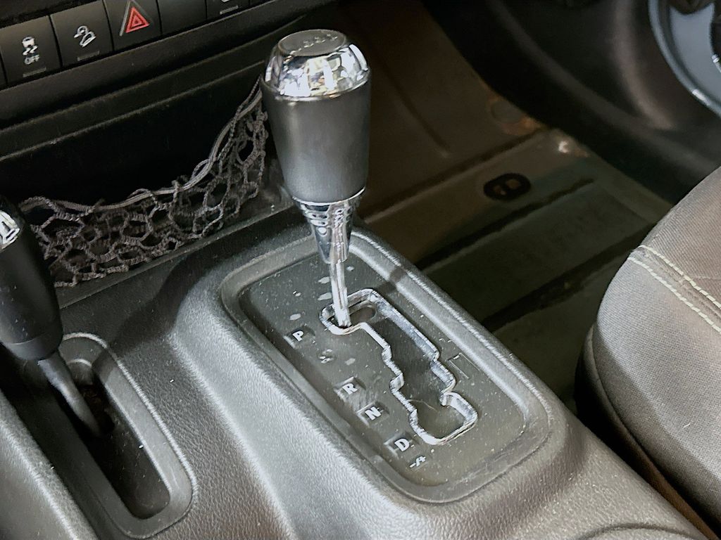 Thumbnail: 2014 Jeep Wrangler - 17
