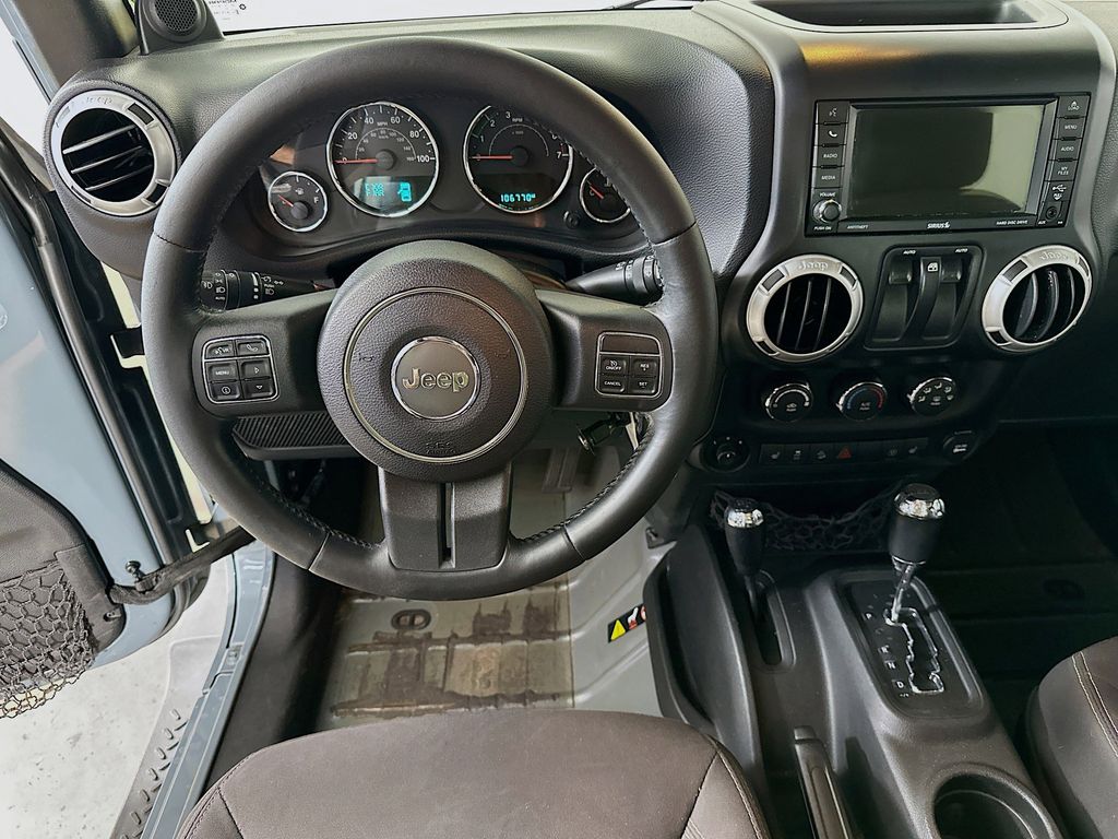 Thumbnail: 2014 Jeep Wrangler - 10
