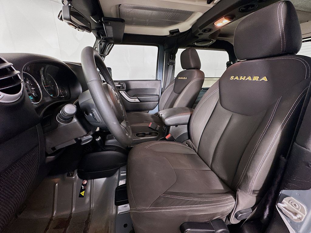 Thumbnail: 2014 Jeep Wrangler - 11