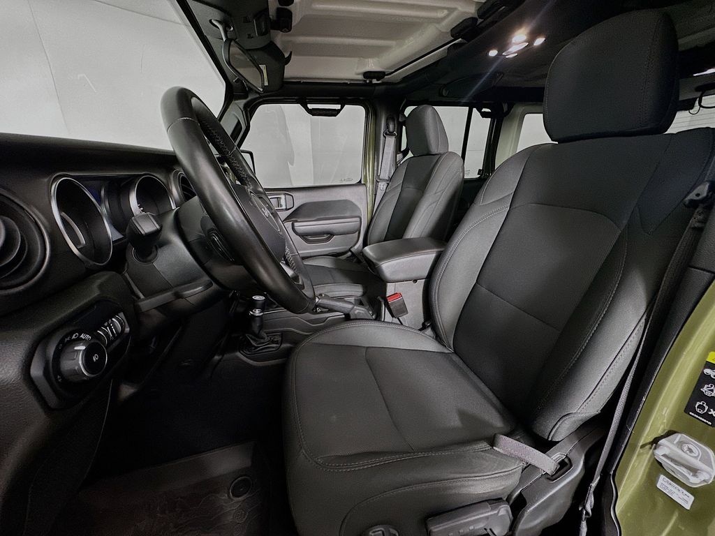 Thumbnail: 2022 Jeep Wrangler - 11