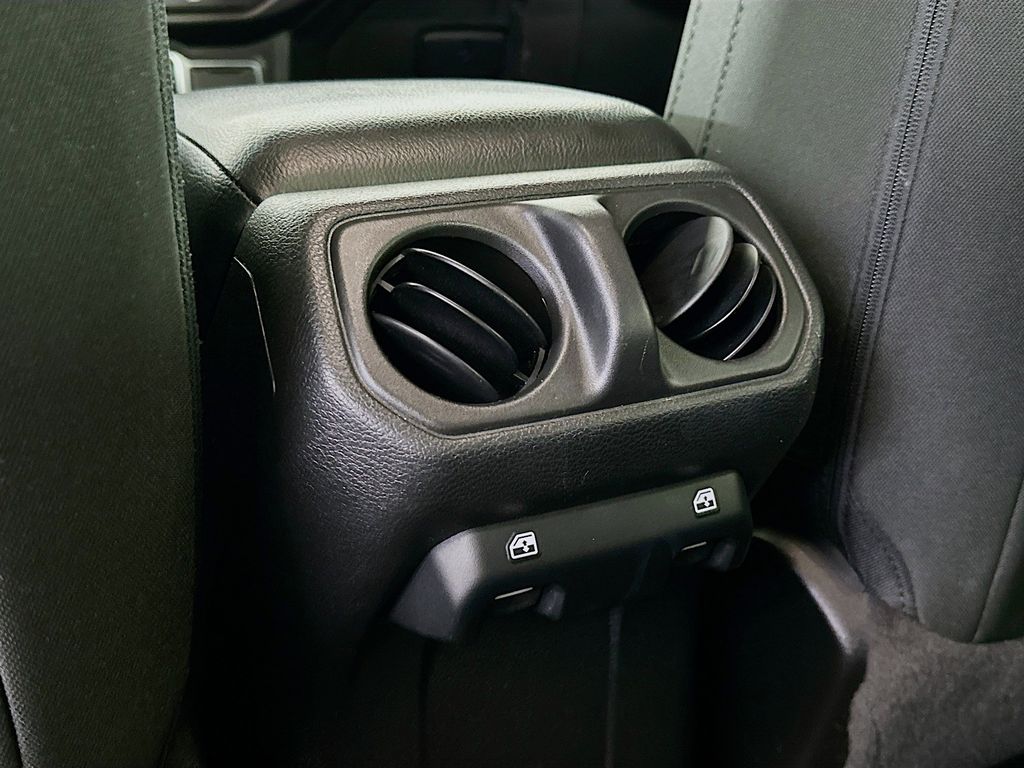 Thumbnail: 2021 Jeep Wrangler - 21