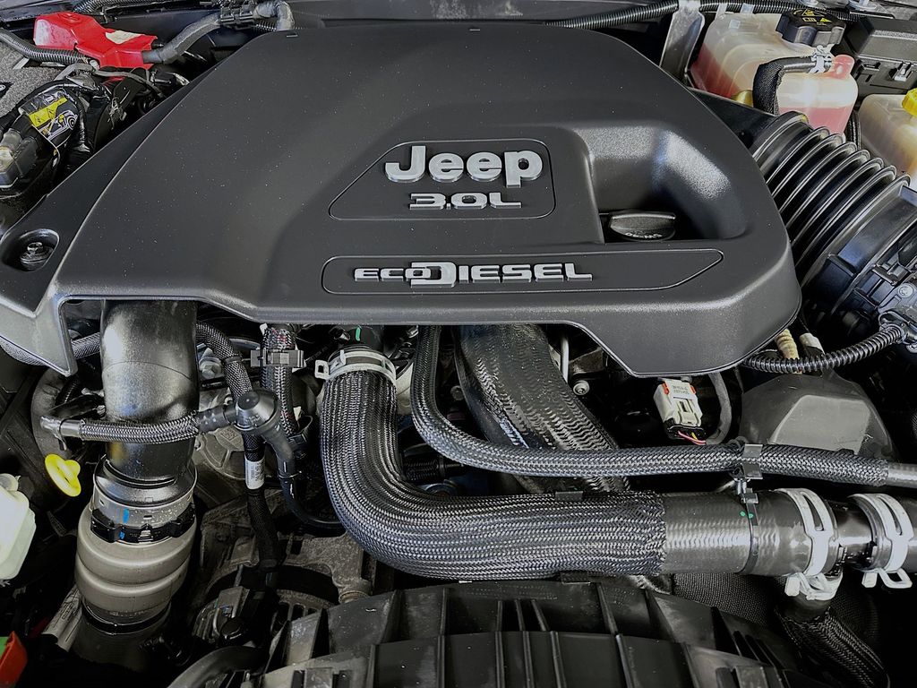 Thumbnail: 2022 Jeep Wrangler - 8