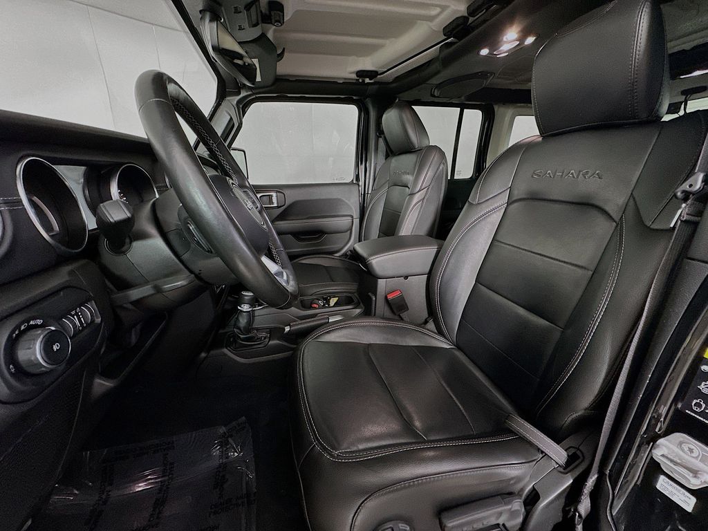 Thumbnail: 2022 Jeep Wrangler - 10