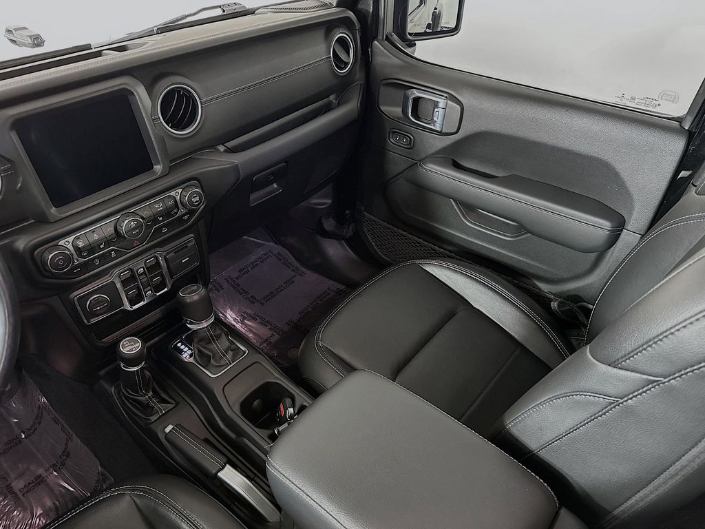 Thumbnail: 2022 Jeep Wrangler - 13
