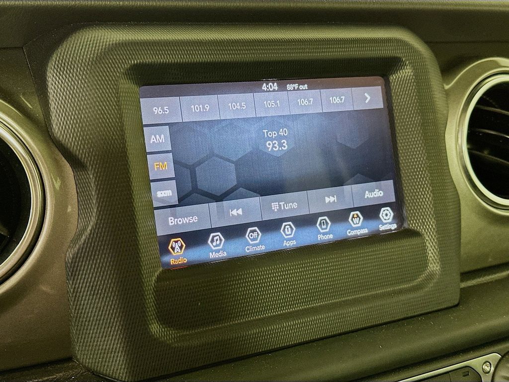 Thumbnail: 2019 Jeep Wrangler - 13