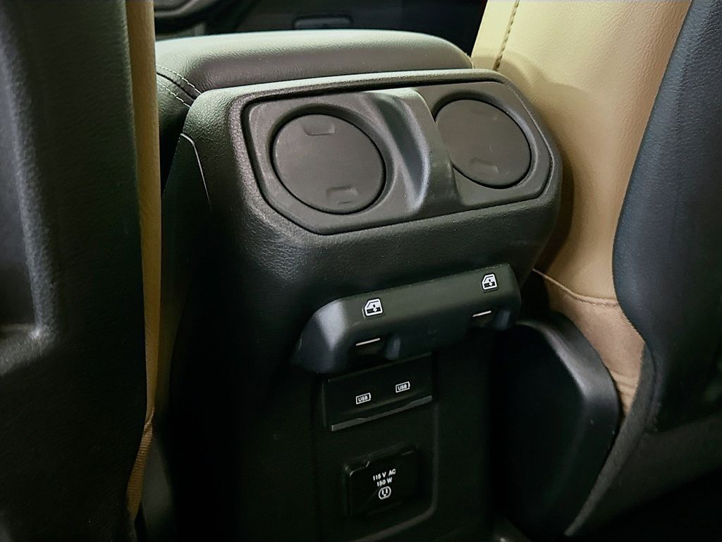 Thumbnail: 2022 Jeep Wrangler - 20