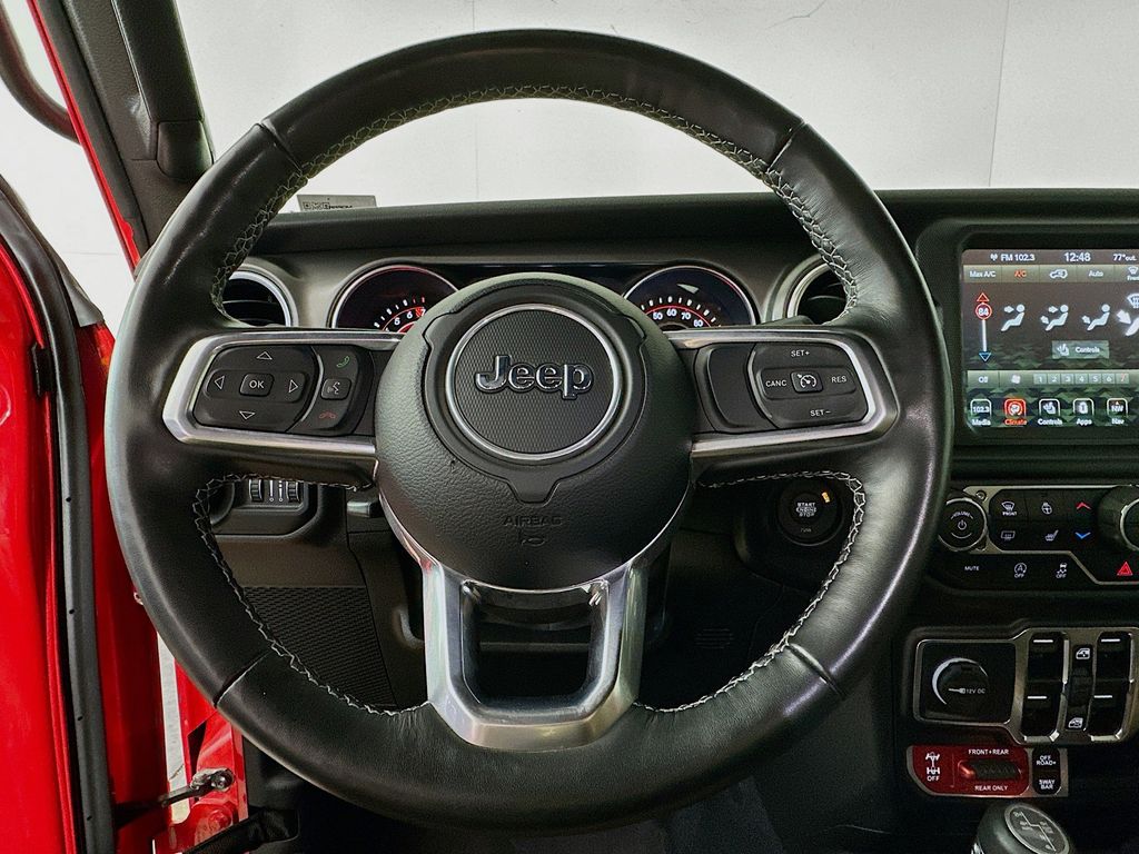 Thumbnail: 2022 Jeep Wrangler - 15