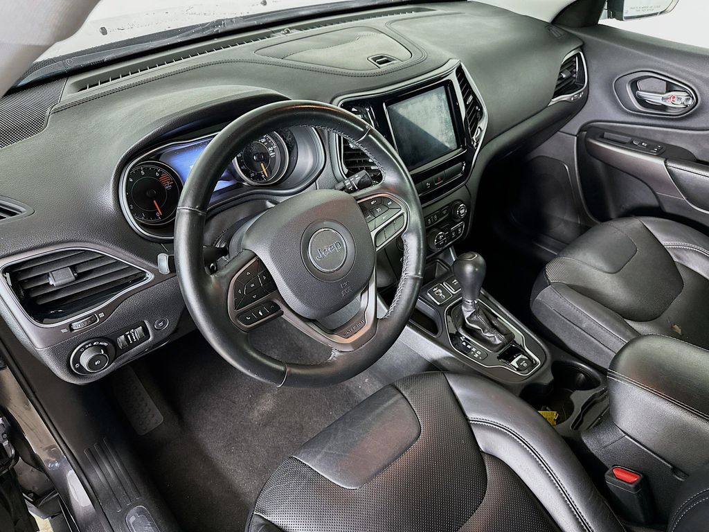Thumbnail: 2019 Jeep Cherokee - 2