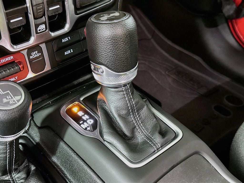 Thumbnail: 2024 Jeep Wrangler - 16