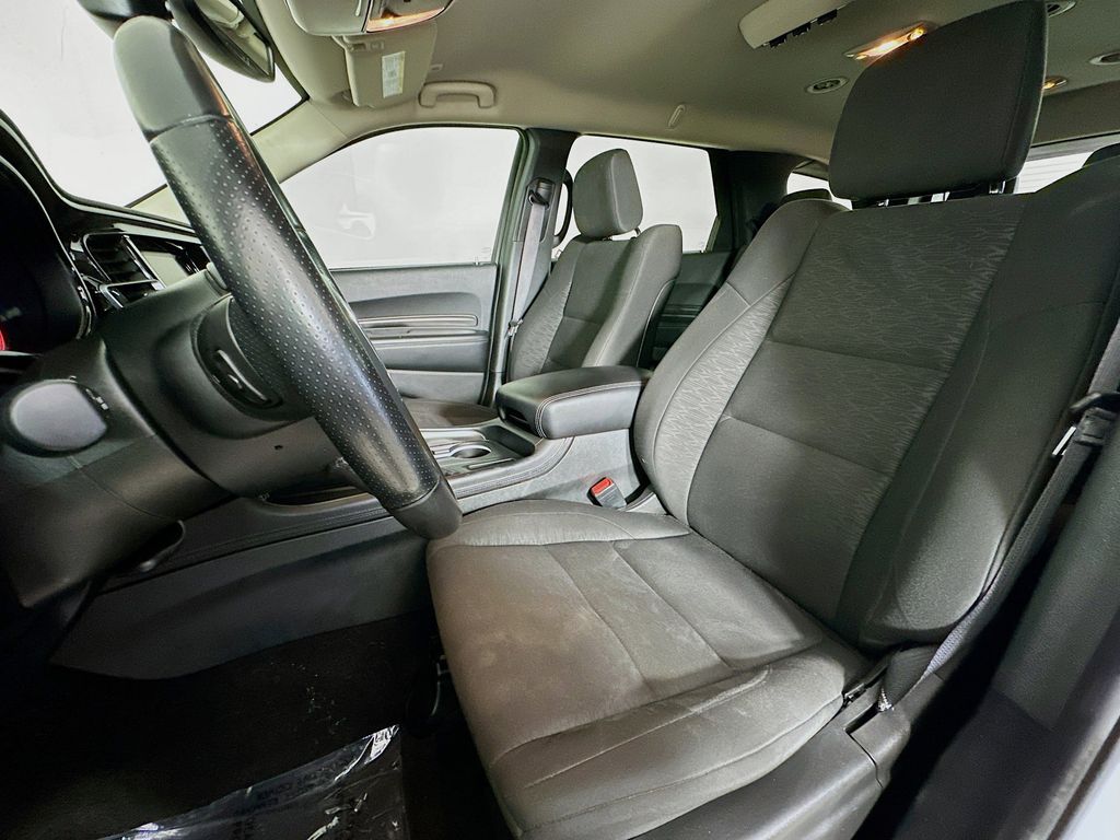 2022 Dodge Durango SXT 11