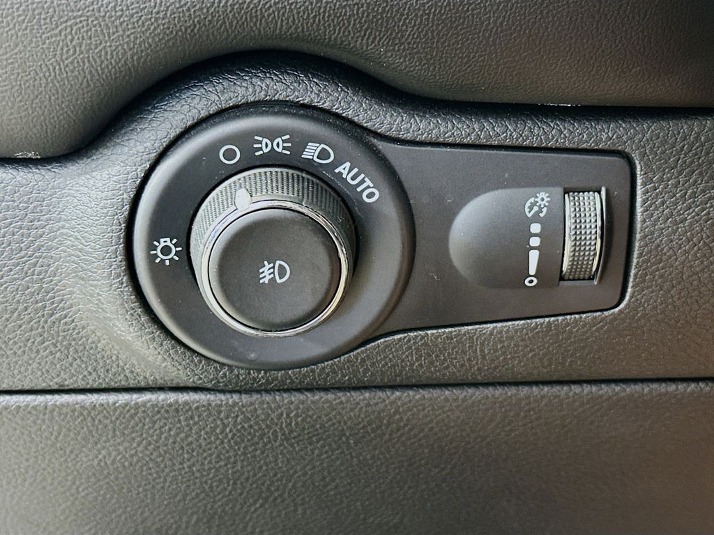 2022 Dodge Durango SXT 27