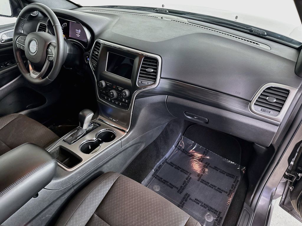 Thumbnail: 2019 Jeep Grand Cherokee - 30