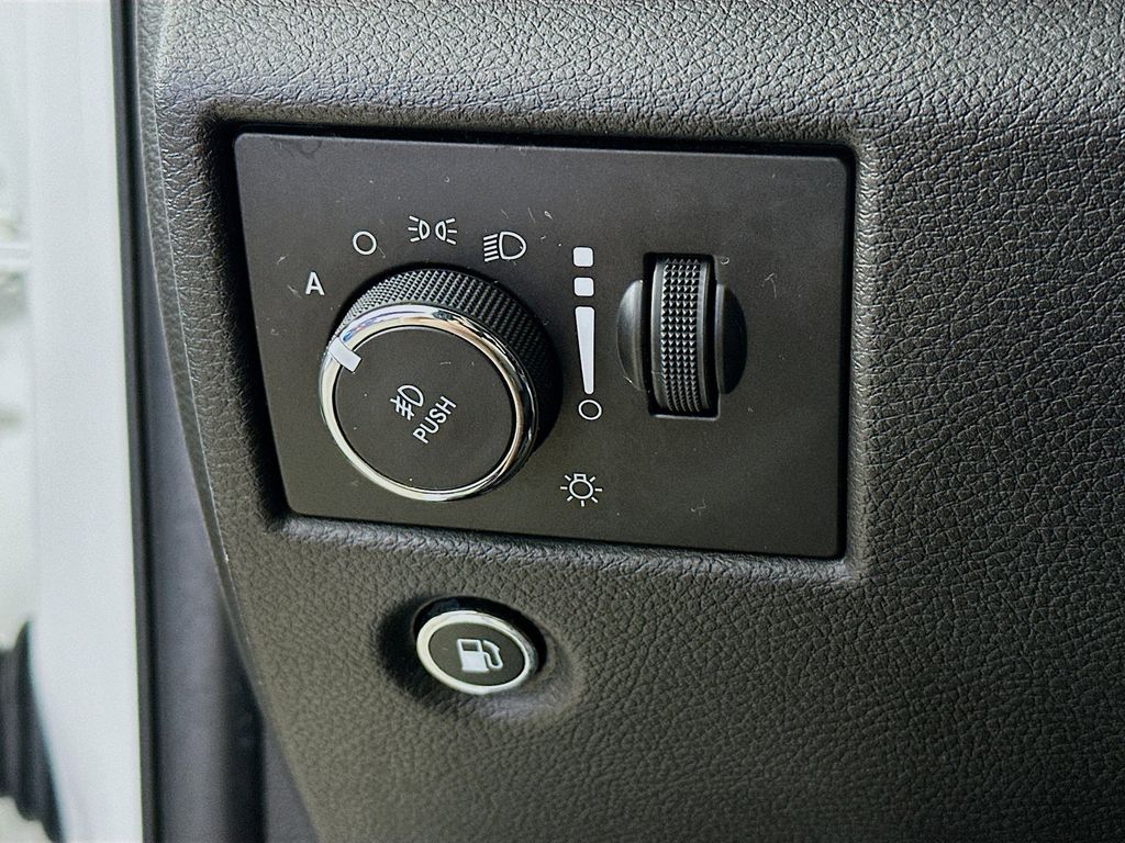 Thumbnail: 2019 Jeep Grand Cherokee - 27