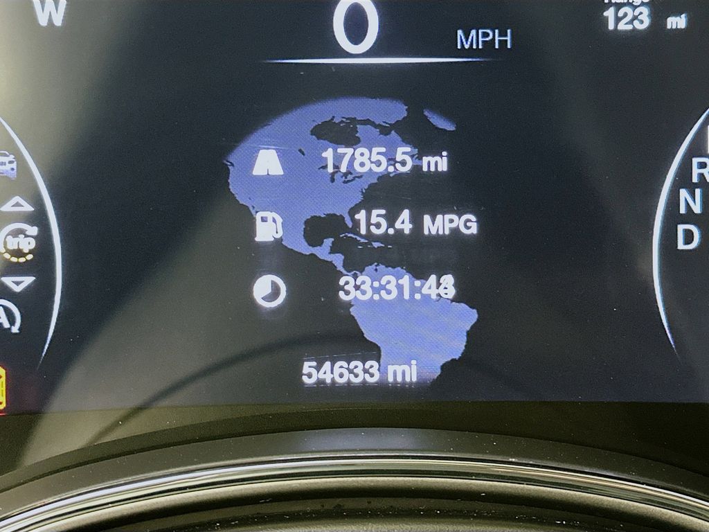 Thumbnail: 2019 Jeep Grand Cherokee - 18