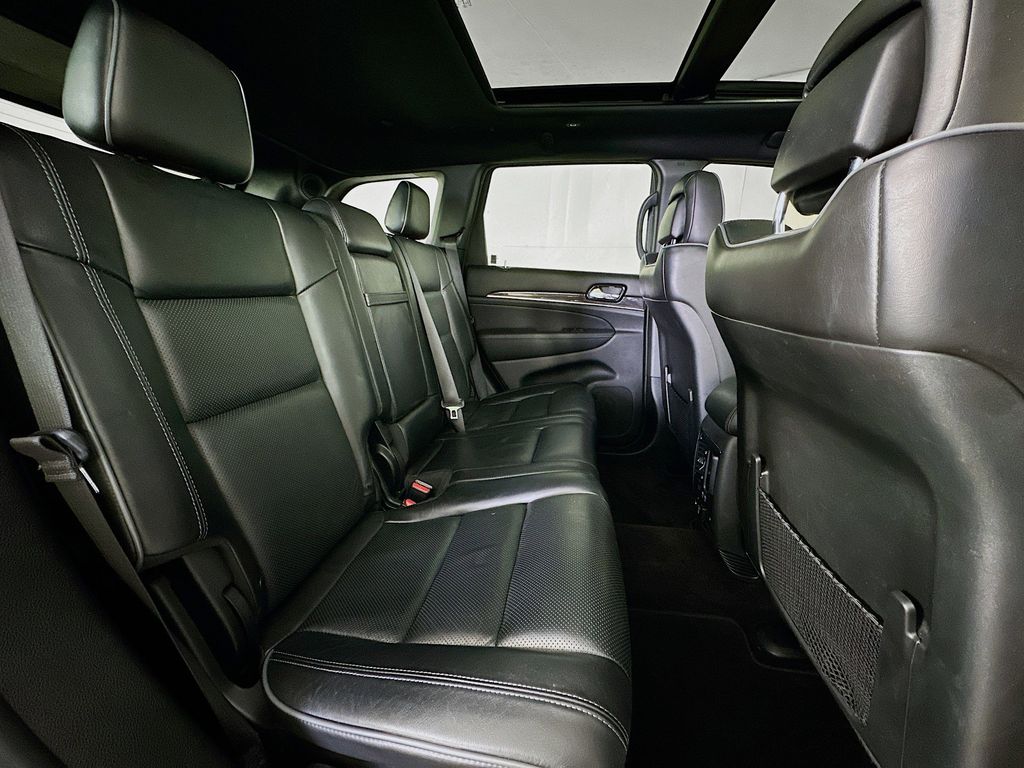 Thumbnail: 2019 Jeep Grand Cherokee - 33