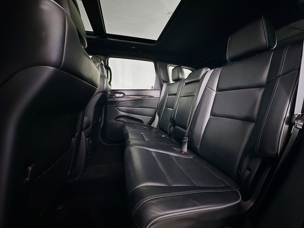 Thumbnail: 2019 Jeep Grand Cherokee - 13