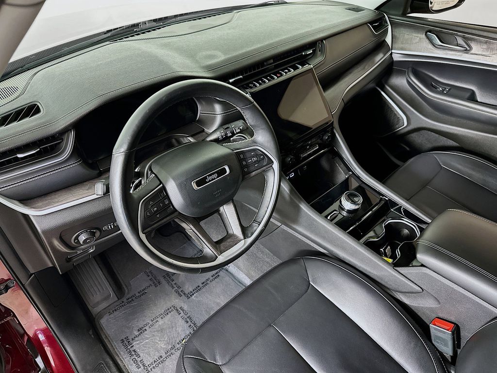 Thumbnail: 2022 Jeep Grand Cherokee L - 2