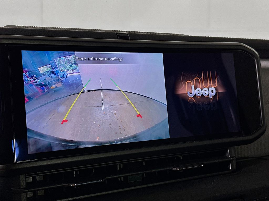 Thumbnail: 2024 Jeep Wrangler - 28