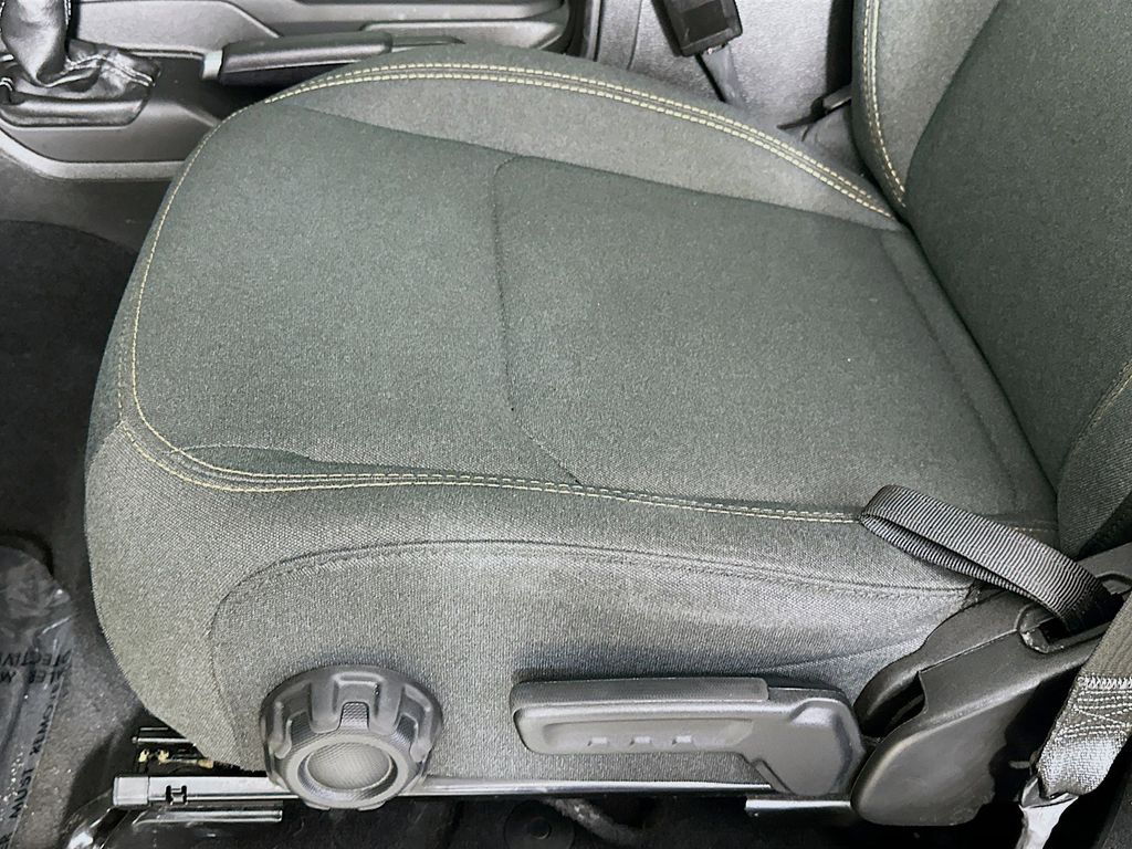 Thumbnail: 2024 Jeep Wrangler - 29