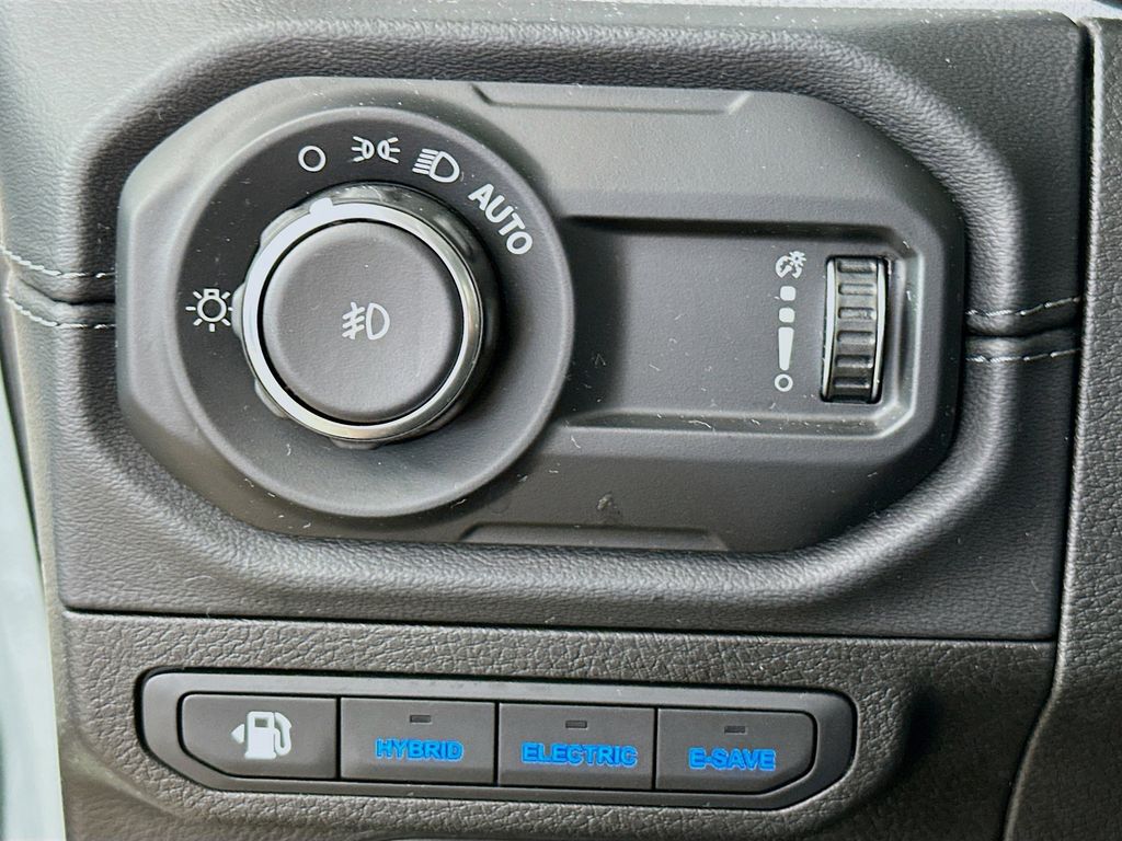 Thumbnail: 2024 Jeep Wrangler - 27