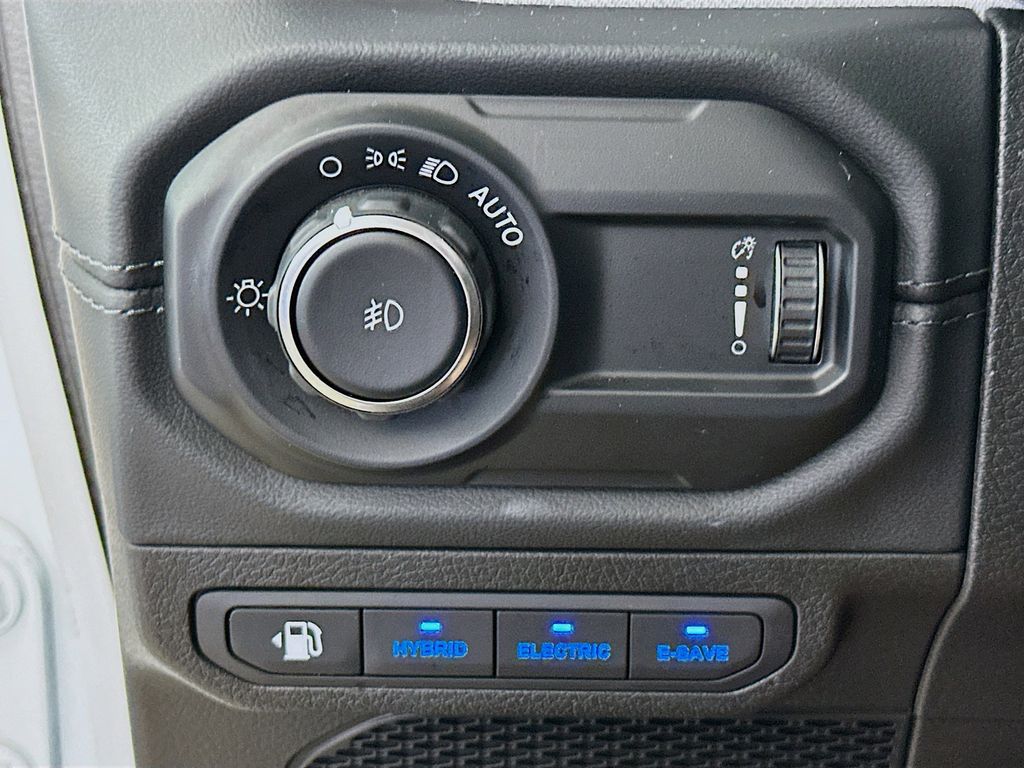 Thumbnail: 2024 Jeep Wrangler - 27