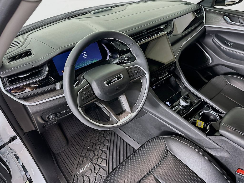 Thumbnail: 2022 Jeep Grand Cherokee - 2