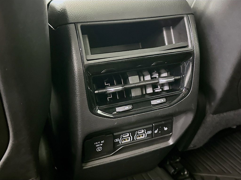 Thumbnail: 2022 Jeep Grand Cherokee - 21