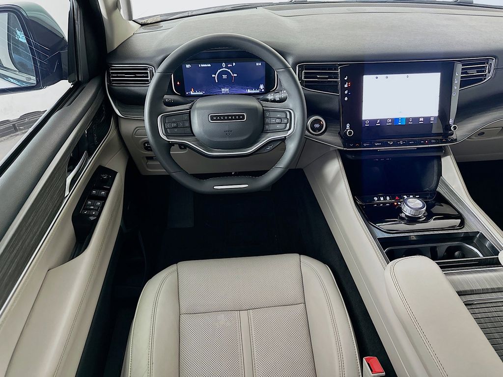 Thumbnail: 2023 Jeep Wagoneer - 10