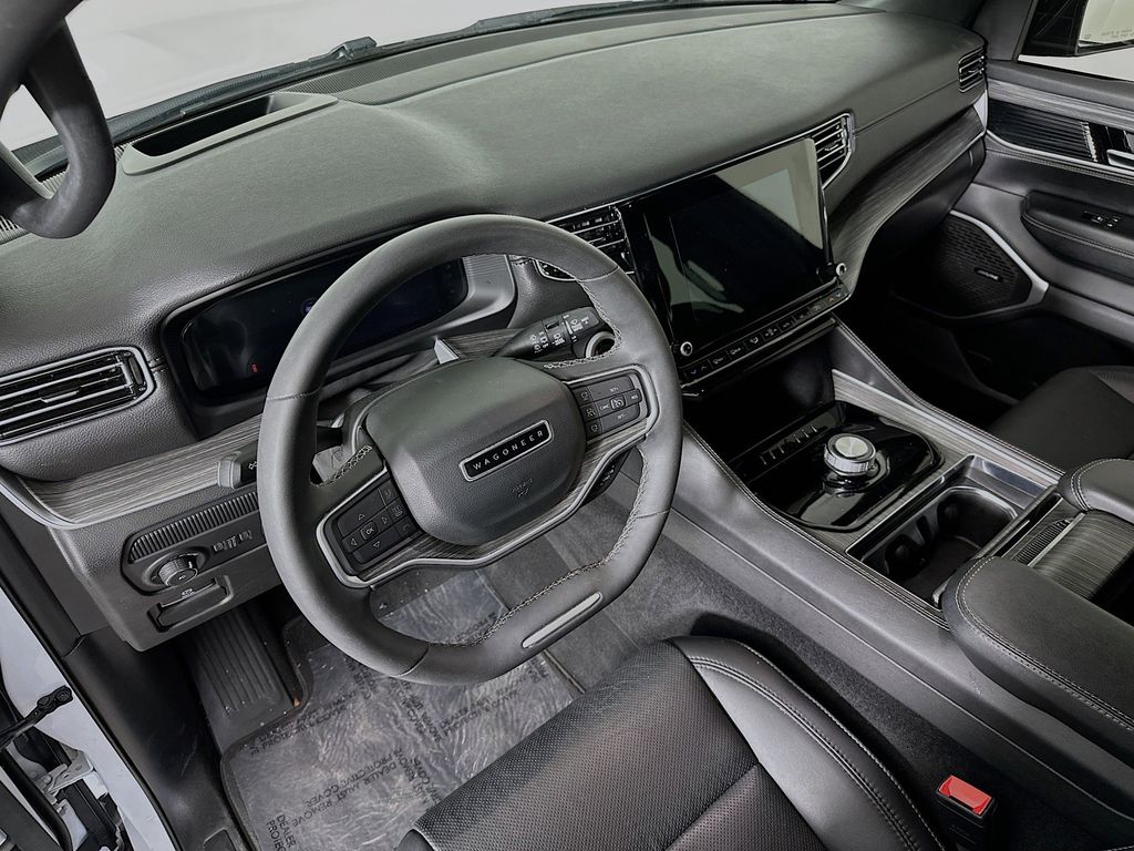 Thumbnail: 2023 Jeep Wagoneer - 2