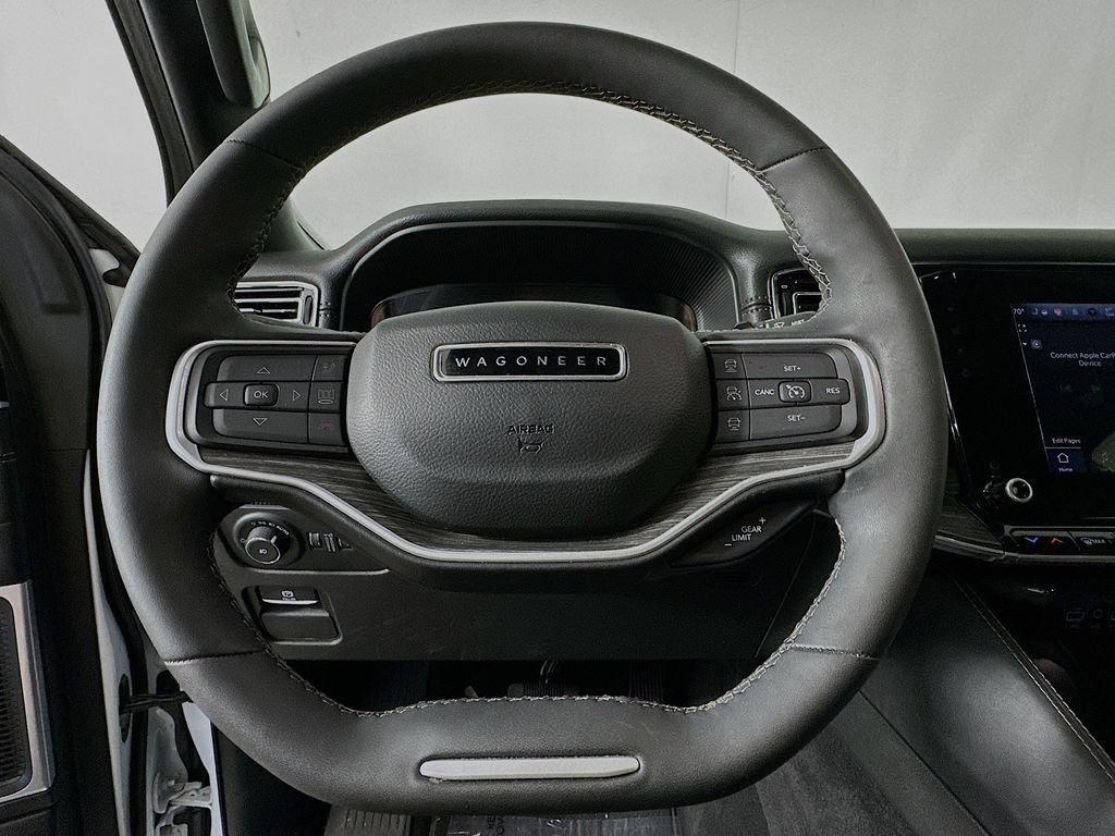 Thumbnail: 2023 Jeep Wagoneer - 15